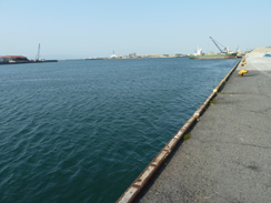 1.貝塚港（釣場への行き方）